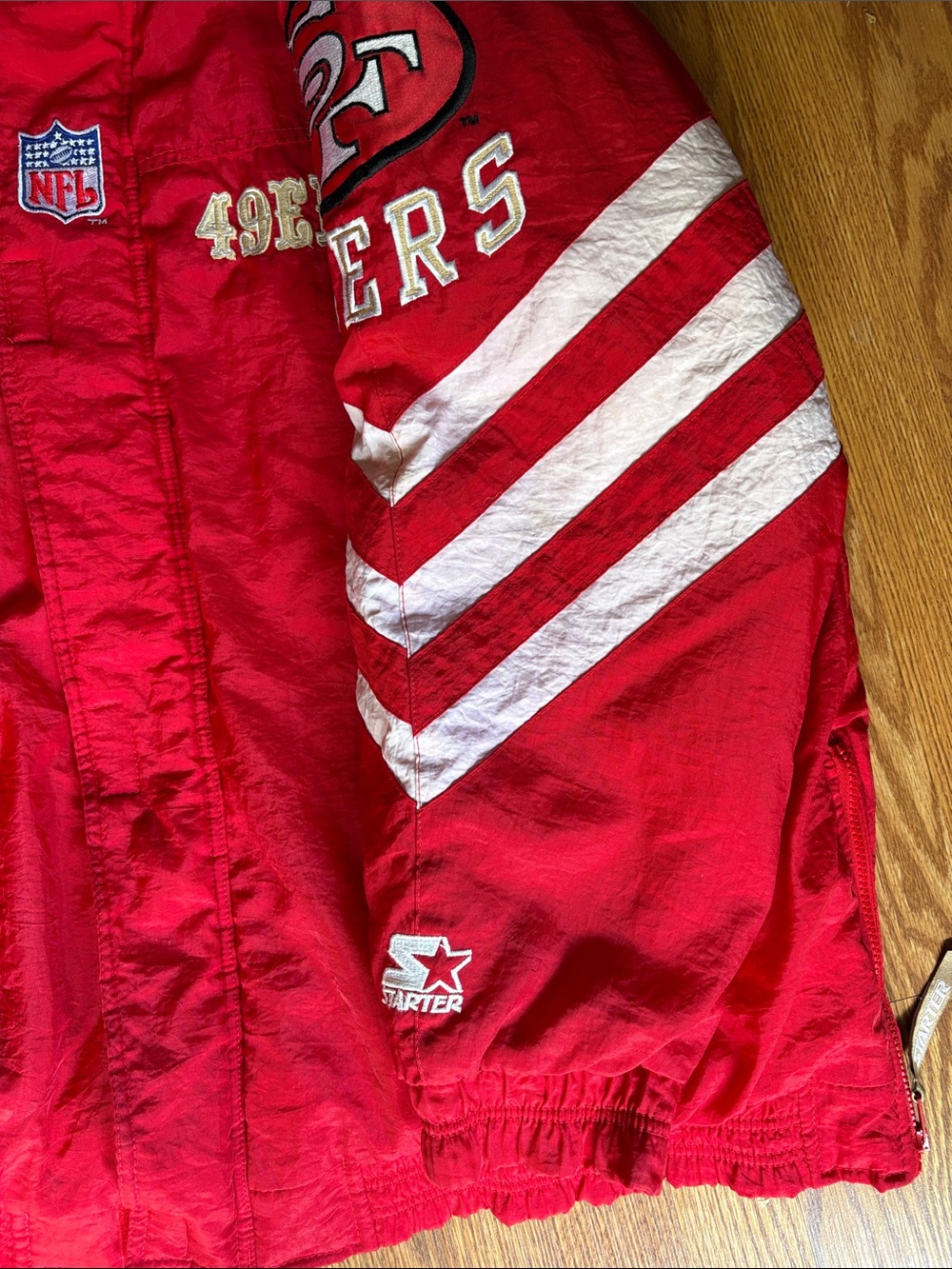 NFL San Francisco 49ers Red and White Mens Puffer Jacket - Picture 5 of 11